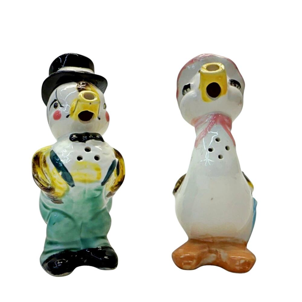 RARE VTG Napco Anthropomorphic Whistler Country Ducks Couple Salt Pepper Shakers
